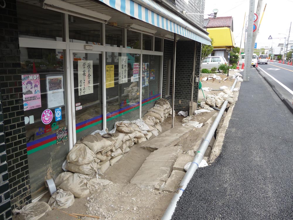 我孫子市布佐地区の液状化現象